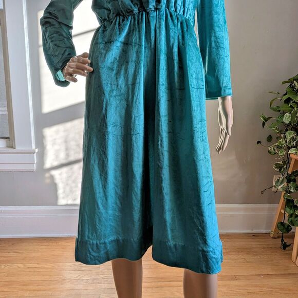 Vintage Handmade Crushed Velvet Wrap Dress Midi Green Pockets Size Small - Picture 5 of 7